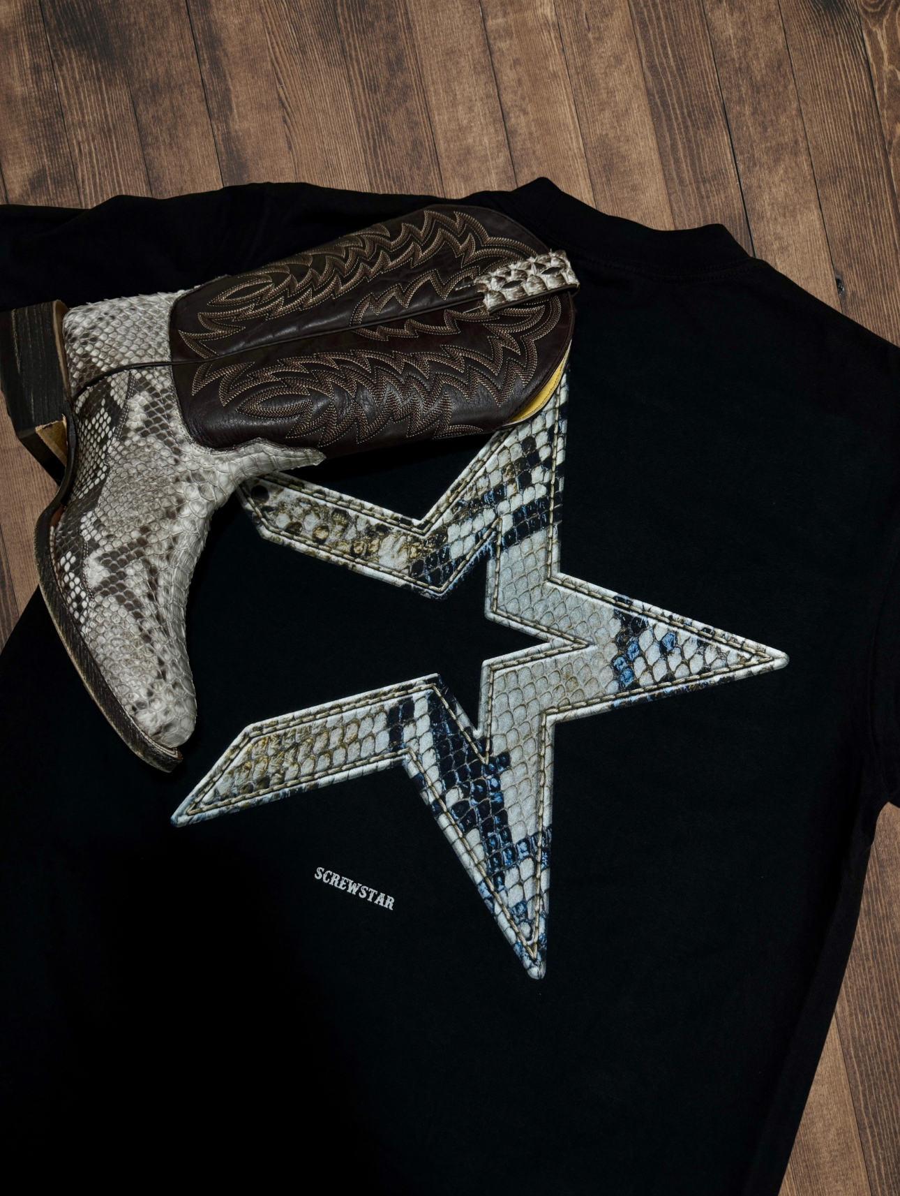 HOUSTON PYTHON LEATHER- TEE (BLACK)